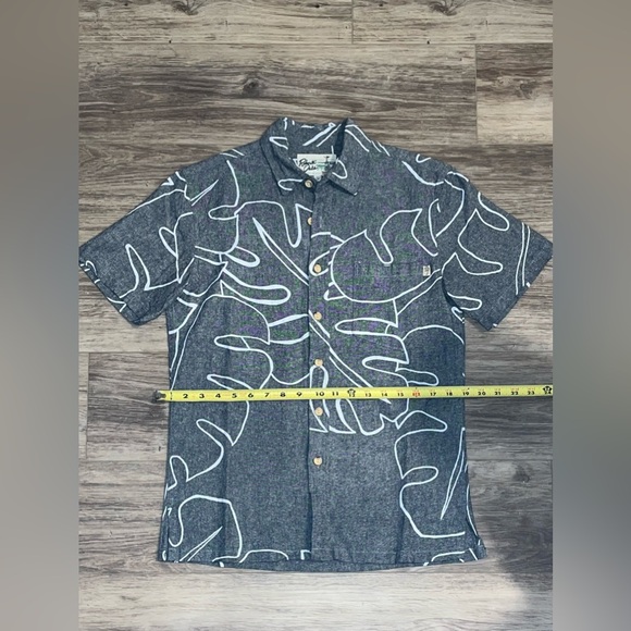 Men’s Aloha Shirt - Roberta Oaks - Picture 5 of 7